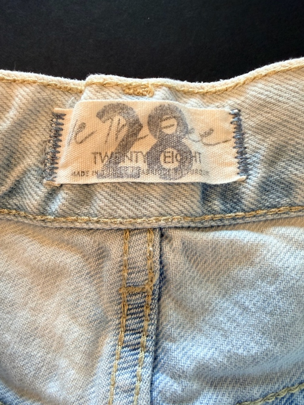 We The Free distressed straight leg jeans, ultralight wash, 100% Cotton, size 28 - Picture 7 of 14